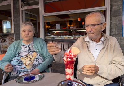 Gemeinsam Eis essen – ein schöner Sommerausflug – Bild 1